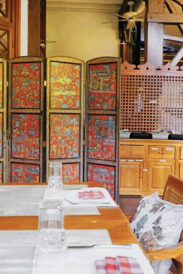 Governors_Residence_Rangoon_folding_screen